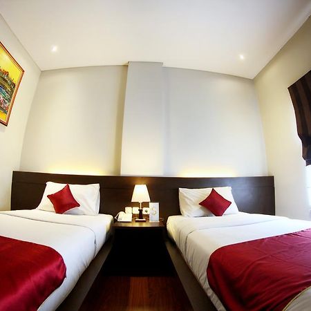 Sutan Raja Guest House Bandung Exterior foto